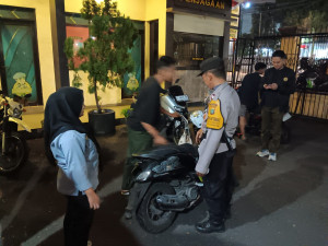 Polsek Metro Penjaringan Gelar KRYD Tengah Malam, Delapan Motor Tanpa Kelengkapan Diamankan