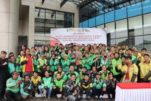 Bakti Sosial dan Cek Kesehatan Warnai Jumat Peduli Polres Metro Tangerang Kota Bersama Komunitas Ojol