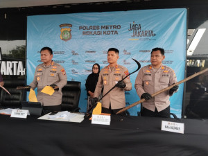 Polres Metro Bekasi Kota Ungkap Kasus Pengeroyokan Brutal yang Tewaskan Dua Orang, Lima Pelaku Ditangkap