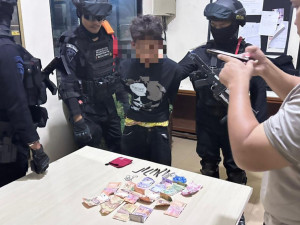 Patroli Brimob Batalayon D, Amankan Pelaku Curanmor Saat Patroli Dini Hari di Bekasi