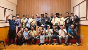 Satgas Ops Damai Cartenz Perkuat Sinergi dengan Wartawan Mimika Lewat Silaturahmi dan Buka Puasa Bersama