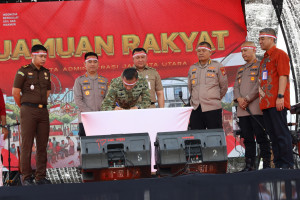 Semarak HUT RI ke-81 di Jakarta Utara, TNI-Polri dan Warga Perkuat Kebersamaan