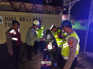 Polsek Cikarang Pusat Gelar Operasi Kejahatan Jalanan Amankan Satu Motor Tanpa Dokumen