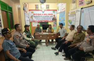Patroli Malam Jakarta On The Spot di Pulau Tidung, Polisi Sosialisasikan Layanan 110 kepada Warga
