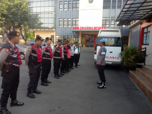 Program Jaga Jakarta, Polsek Kelapa Gading Gelar Apel KRYD, Tegaskan Patroli Humanis dan Tegas