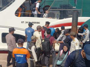 Jakarta On The Spot, Polres Kepulauan Seribu Perkuat Pelayanan Humanis di Dermaga dan Ajak Masyarakat Manfaatkan Layanan Polisi 110