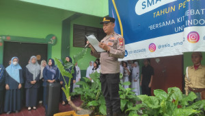 Polsek Kelapa Gading Gelar Program Police Goes To School di SMA PGRI 12 Jakarta