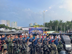 Pangkolinlamil Hadiri Navy Fair 2025,TNI AL Tunjukkan Kekuatan Maritim dan Dekatkan Diri Dengan Rakyat