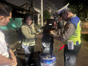 Cegah Tawuran dan Begal, Polsek Bekasi Barat Gencarkan Patroli Malam di Titik Rawan