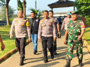 Kapolres Metro Jakarta Utara Hadiri Karya Bakti di Kalijodo, Kodim 0502/JU Gelar Teritorial HUT TNI Ke 80