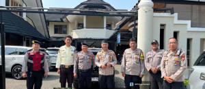 Kapolsek Bekasi Barat Monitoring Sejumlah Gereja, Pastikan Jemaat Aman dan Nyaman