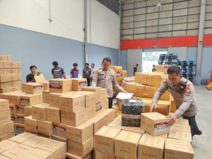 Slog Polri Kirim Bantuan Kemanusiaan untuk Masyarakat Aceh, Proses Pengiriman Melalui Bandara Soekarno Hatta Dimulai Hari Ini