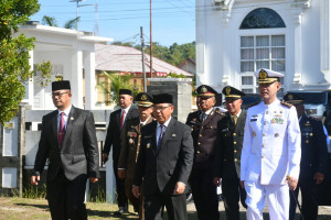 Danlanal Simeulue Hadiri Upacara Bendera Peringatan Hari Sumpah Pemuda Ke 97 Tahun 2025 di Kepulauan Simeulue Aceh