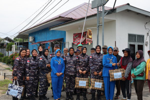 Tebar Kepedulian Sosial dan Kuatkan Jalinan Silaturahmi Warnai Peringatan HUT Ke 63 Kowal di Lanal Dumai