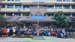 Polisi Gelar Apel Pasukan di Pademangan, 255 Personel Disiagakan Amankan Natal 2025 dan Tahun Baru 2026