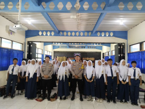Polres Kepulauan Seribu Gelar Workshop Antibullying di SMPN 260 Pulau Harapan Ajak Remaja Jadi Pelopor Jaga Jakarta