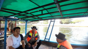 Jakarta On The Spot, Satpolairud Polres Kepulauan Seribu Sosialisasikan Layanan Polisi 110 dan Ajak Nelayan Tolak Alat Tangkap Terlarang