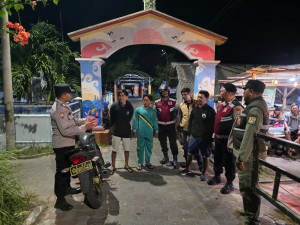 Patroli Malam Jakarta On The Spot, Polsek Kepulauan Seribu Selatan Hadirkan Pelayanan Humanis Lewat Sosialisasi Layanan Polisi 110