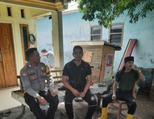 Bhabinkamtibmas Pulau Lancang Laksanakan Giat Cooling System, Ajak Warga Jaga Kamtibmas dan Waspada Cuaca Laut