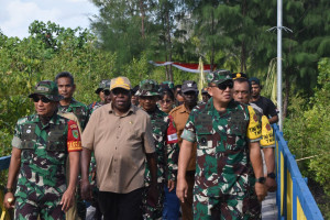 Tim Wasev TMMD ke-128 dari PJO TMMD Tinjau Langsung Sasaran di Kampung KeakwaTnk