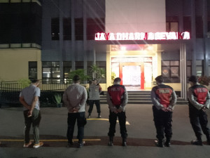 Jaga Kamtibmas Polsek Kelapa Gading Gelar Apel dan Patroli KRYD di Wilayah