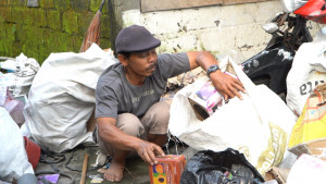 Pemulung di Boyolali Bahagia, Anaknya yang Sempat Putus Sekolah Kini Bisa Belajar Gratis di Sekolah Rakyat
