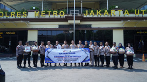 Wakapolres Metro Jakarta Utara Pimpin Anjangsana ke Purnawirawan dan Warakawuri Sambut Hari Bhayangkara ke-80