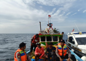 Patroli Laut Ops Ketupat Jaya 2026, Satpolairud Polres Kepulauan Seribu Antisipasi Perompakan dan Sosialisasikan Layanan 110